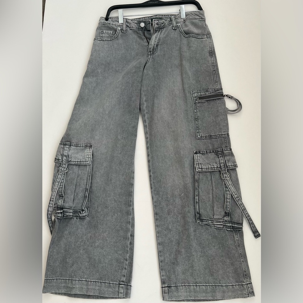 Wild Fable High Rise Gray Cargo Pants.